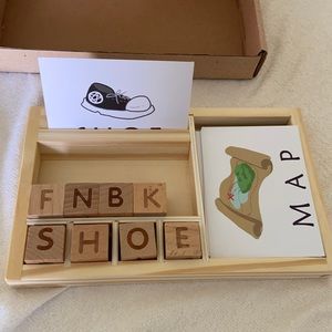 Spelling Wood Cubes with Cards